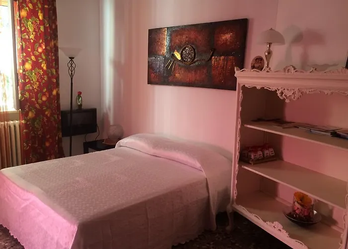 Flower 招待所 特拉尼