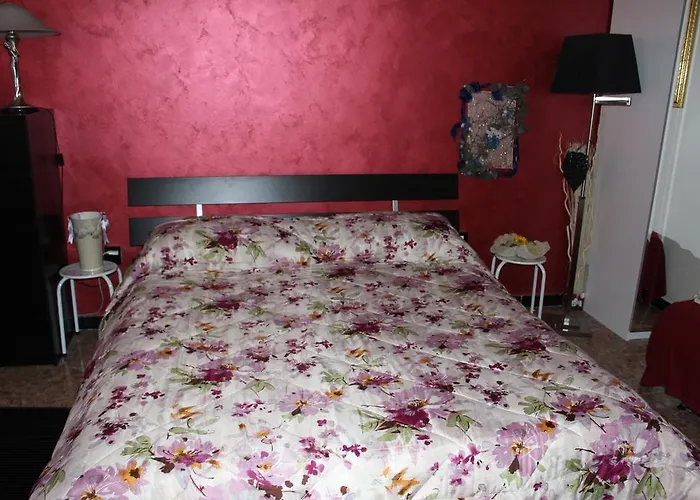 Flower בית הארחה